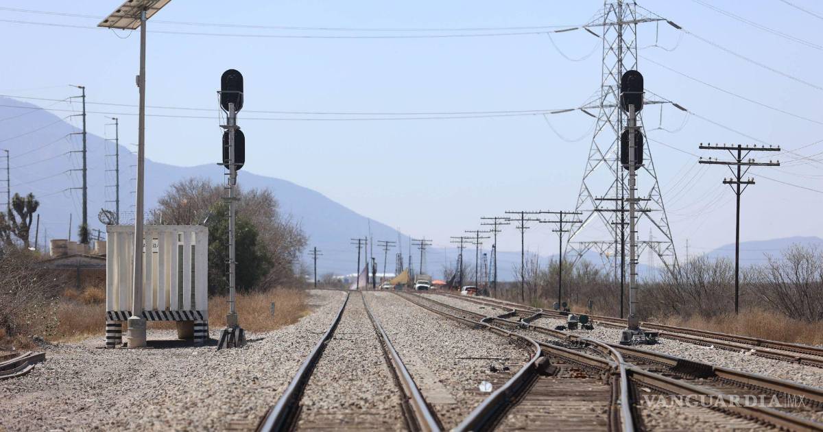 Firman convenio para liberar derecho de vía del tren Saltillo-Nuevo Laredo