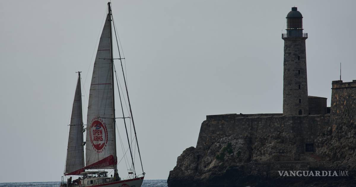 Velero con ayuda humanitaria europea llega a Cuba