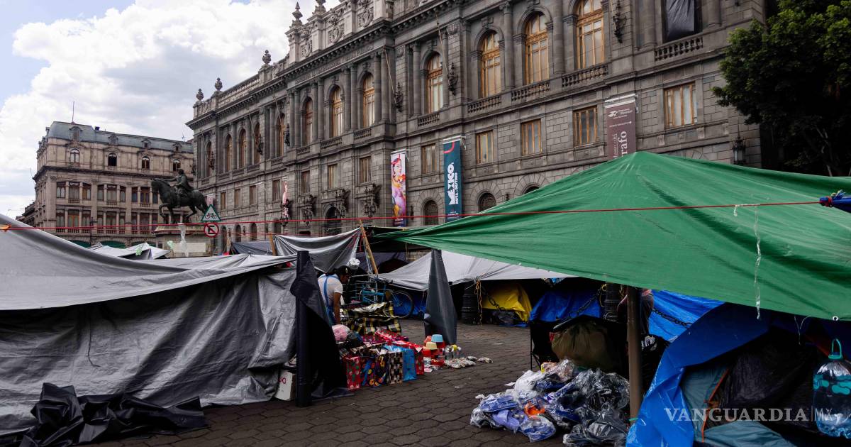Disminuye plantón del CNTE en el Zócalo
