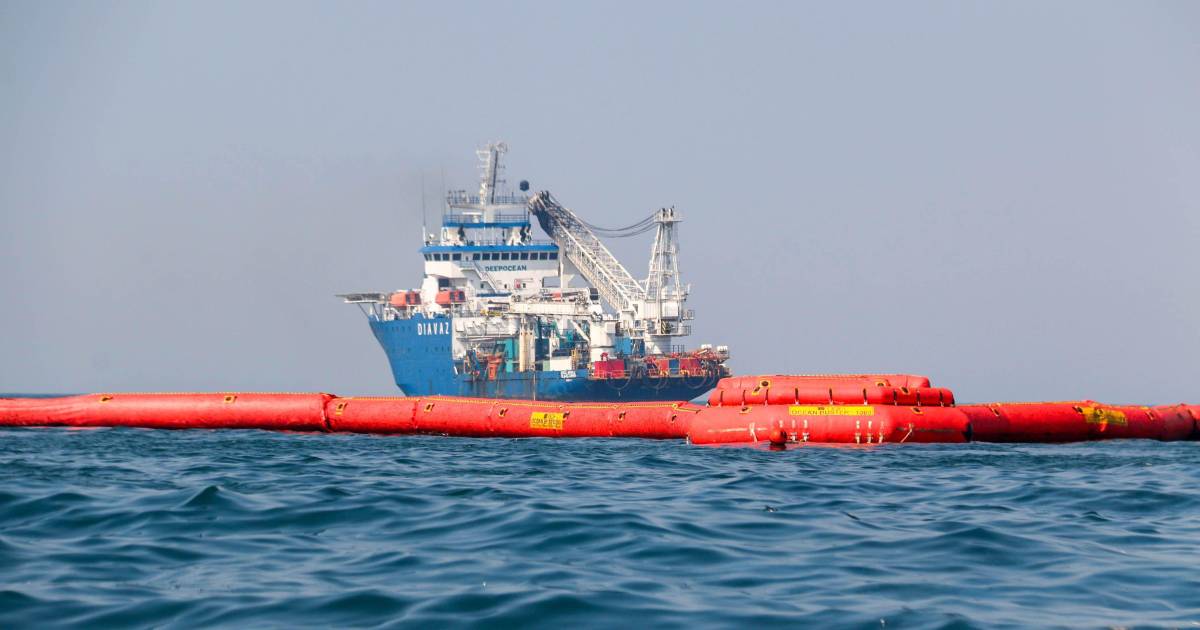 Recupera Pemex 345 mil litros de crudo tras derrame en Veracruz