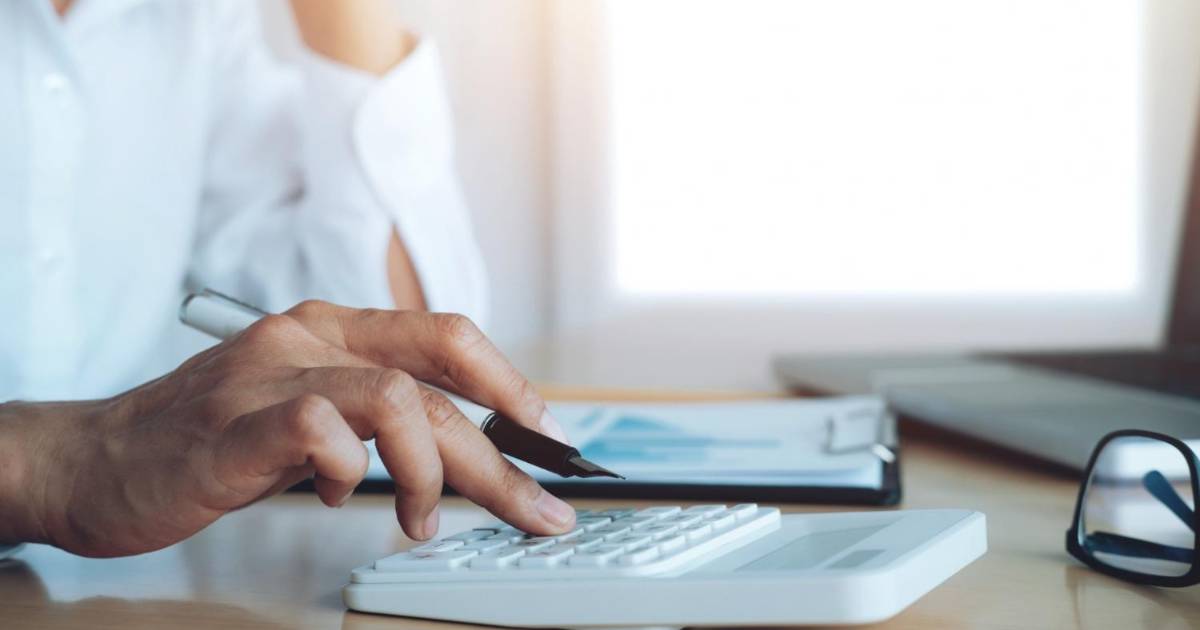 Con cárcel: ¡Va el SAT contra los que ‘compren’ facturas en 2026!