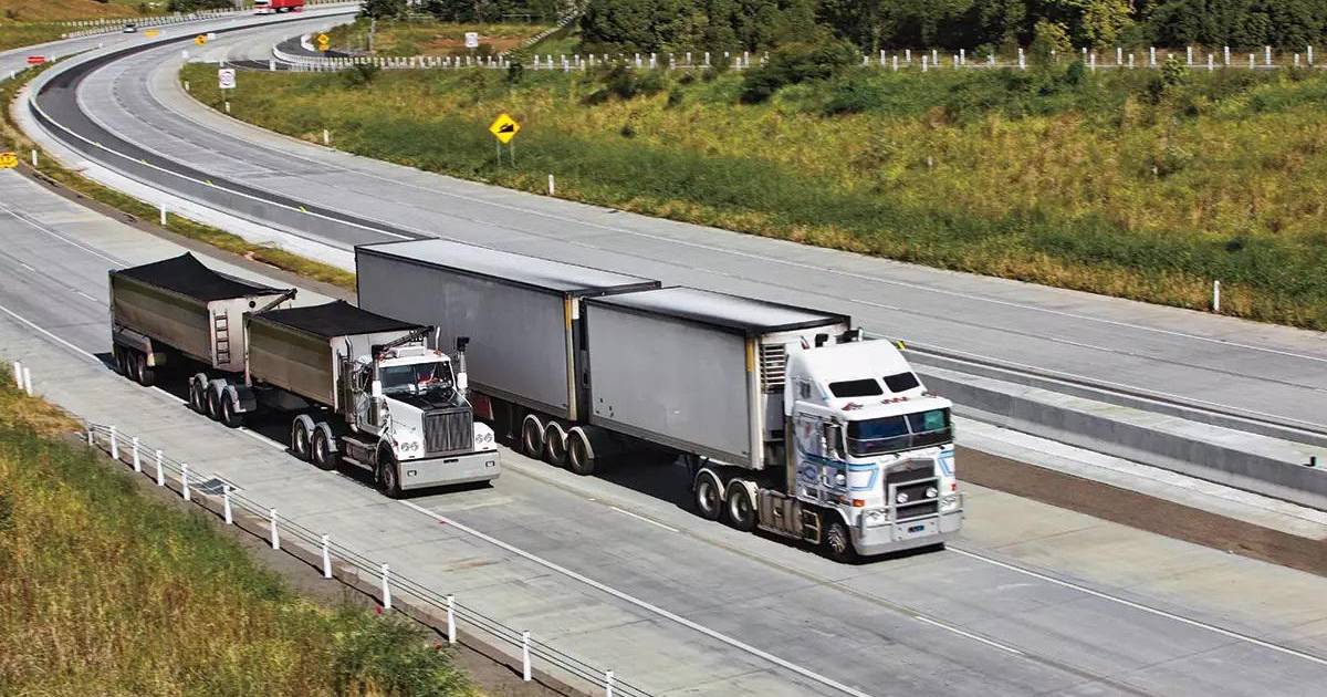 Diputada de MC propone prohibir doble remolque en cinco años y regular transporte de sustancias peligrosas