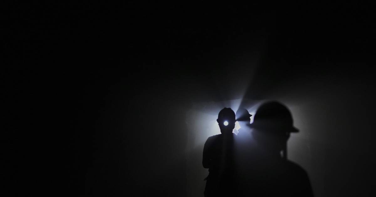 En medio del auge del mercurio en México, los mineros arriesgan su salud y provocan daños al ambiente