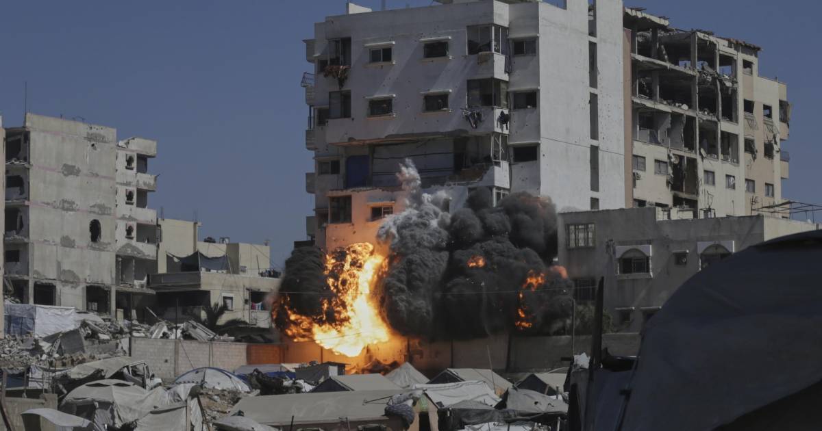 Israel intensifica ataques en Gaza y hospital reporta al menos 32 muertos