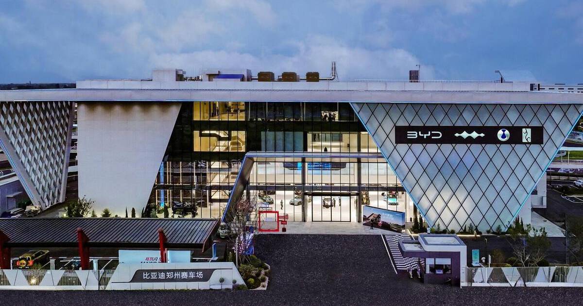 Logra BYD 98% de automatización en planta china: produce un auto nuevo ¡cada 51 segundos!