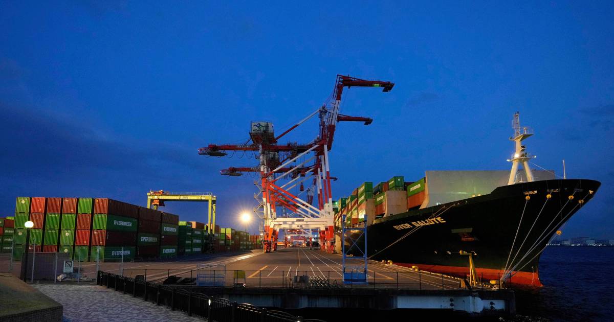 Golpean aranceles a Japón: su economía sufre su primera contracción en seis trimestres