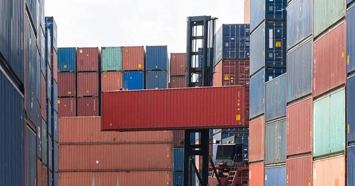 PAN y PRI acusan corrupción en Aduanas; Morena celebra operativo