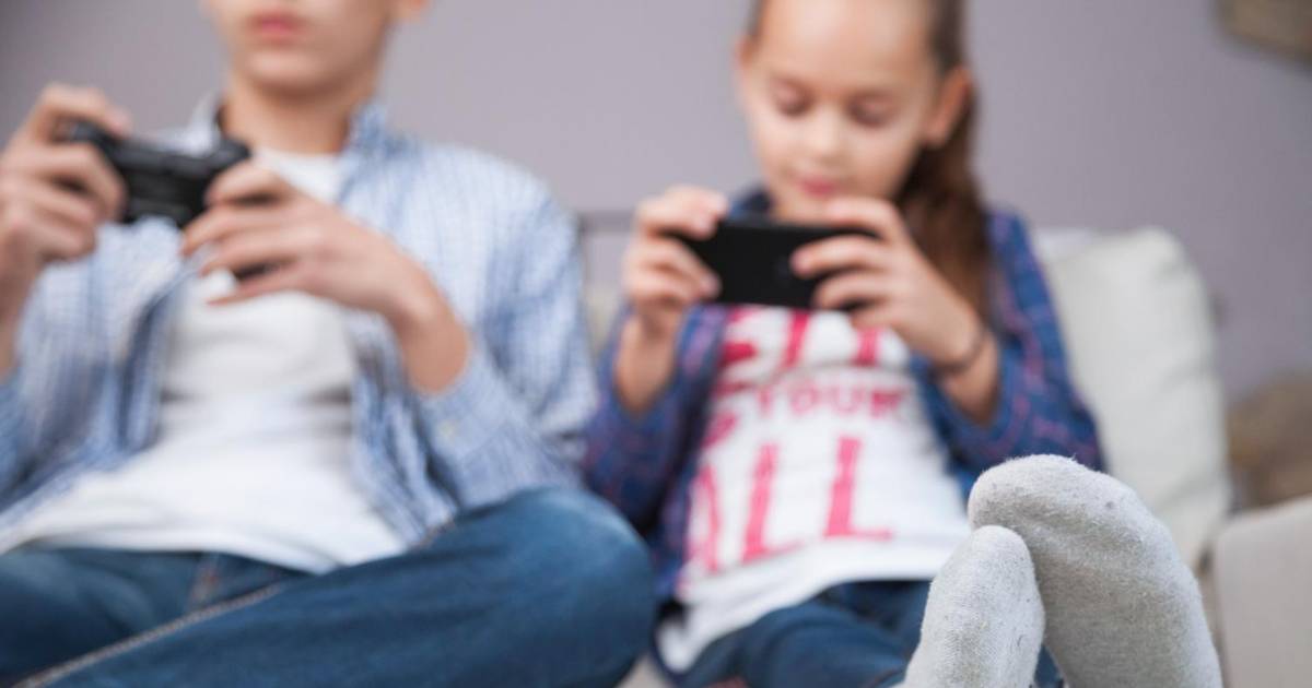 El celular no tiene la culpa de los problemas de conducta en niños y adolescentes