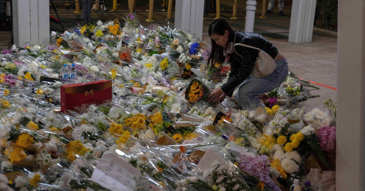 Víctimas mortales de incendio en Hong Kong sube a 146; cien personas más siguen desaparecidas