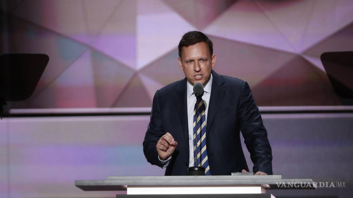 $!Peter Thiel, el inversionista multimillonario de Silicon Valley, habla el último día de la Convención Nacional Republicana en Cleveland, el 21 de julio de 2016.