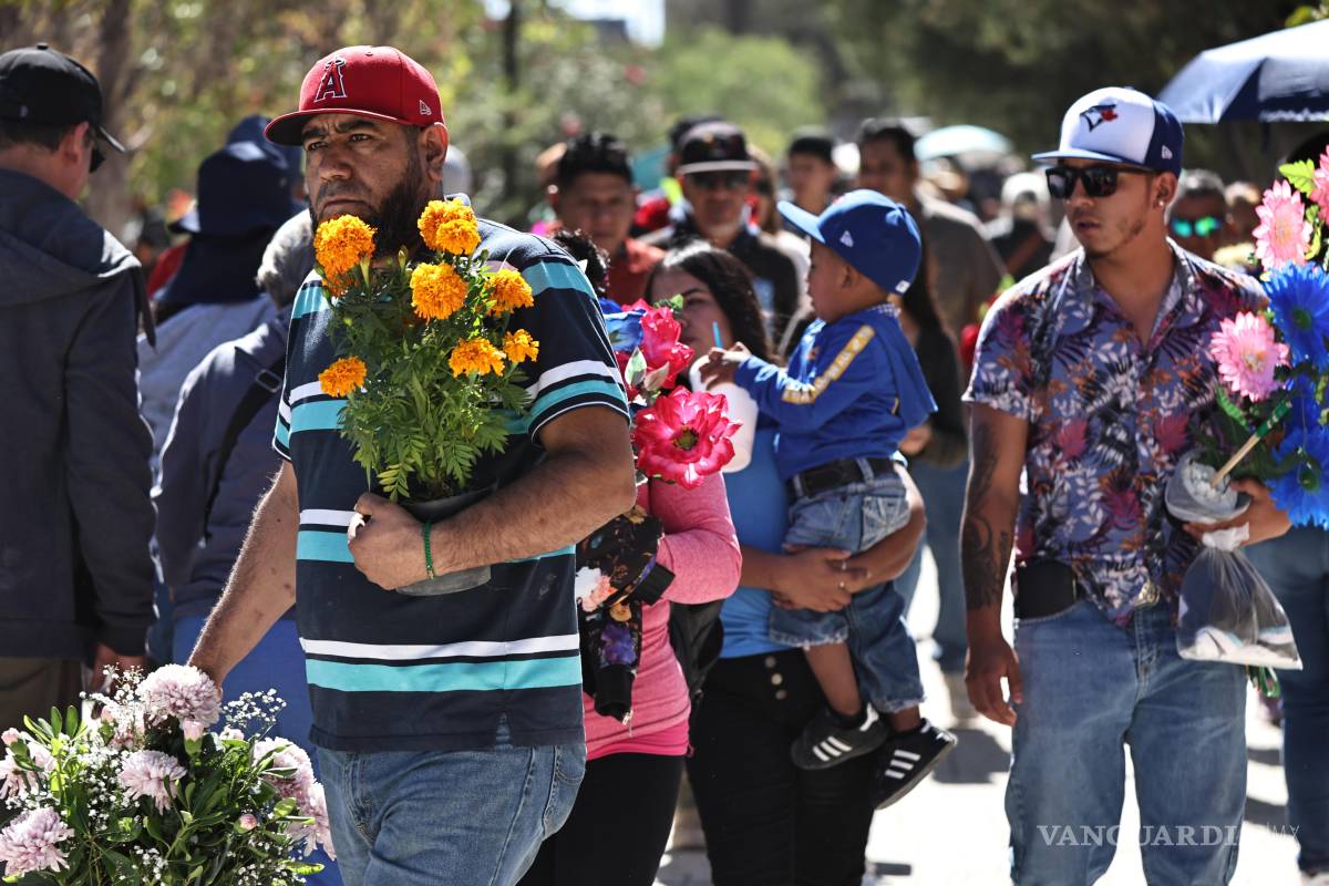 Más de 44 mil personas visitaron los panteones de Saltillo durante el Día de Muertos
