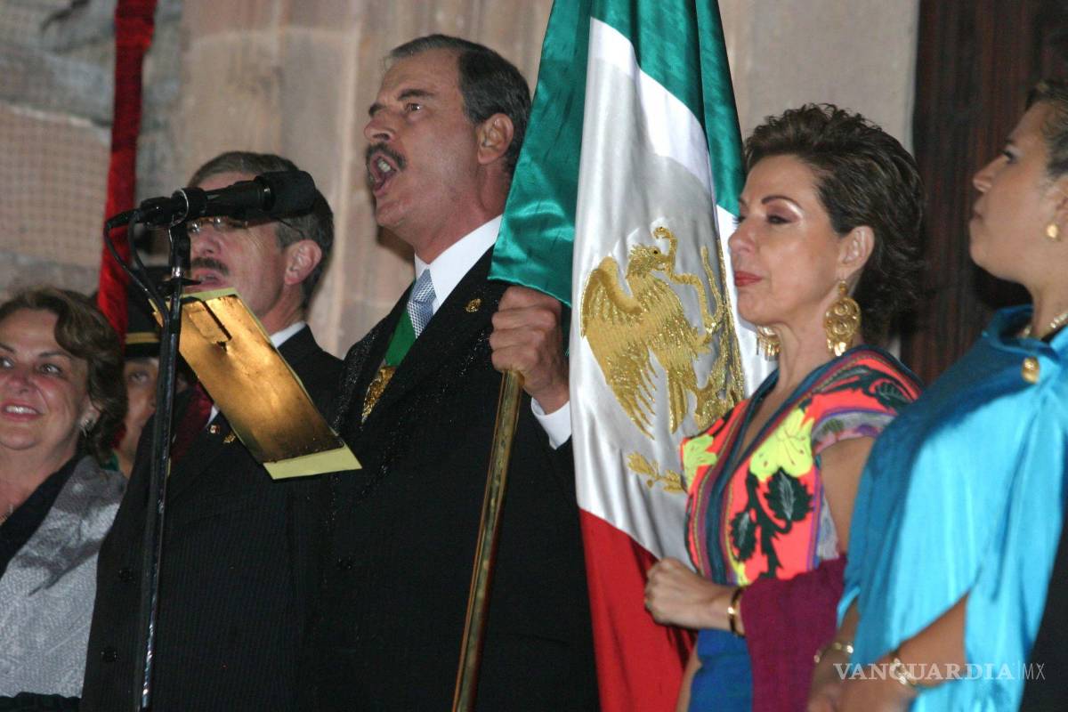 $!El presidente Vicente Fox Quesada realizó el Grito a Independencia en el municipio de Dolores Hidalgo, Guanajuato.