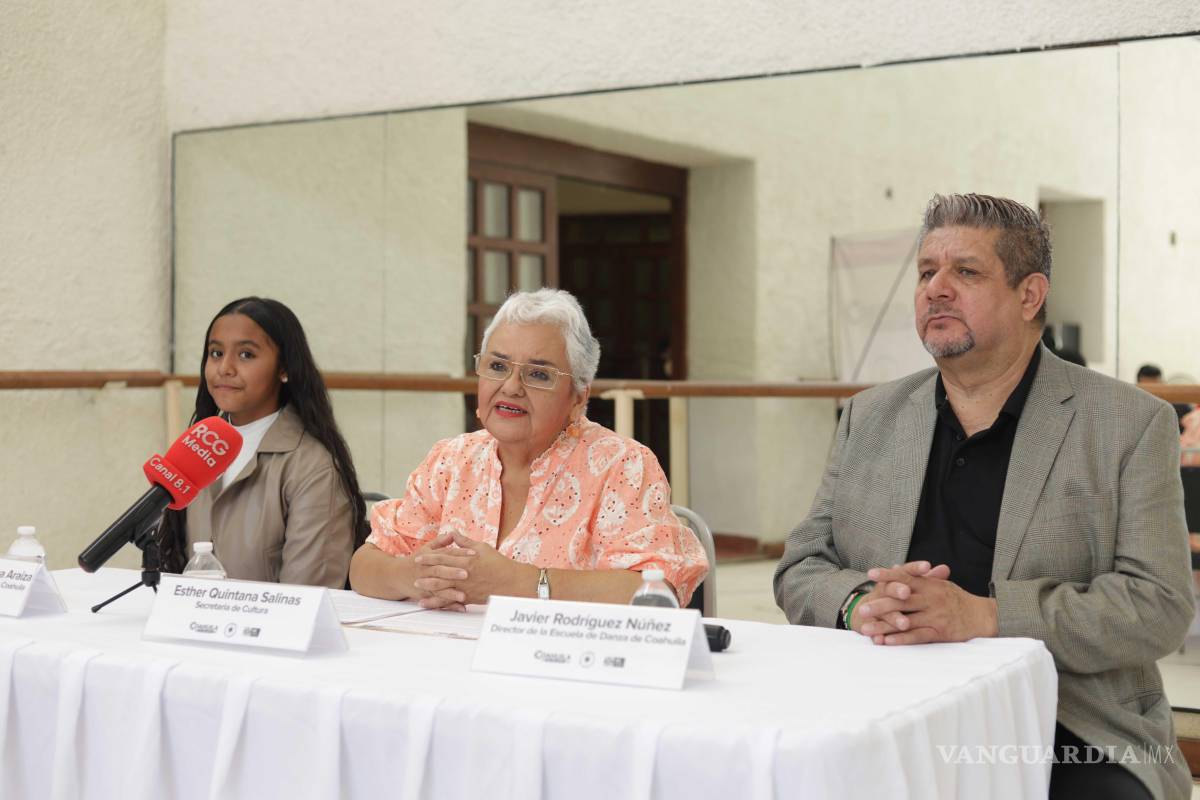 $!La secretaria de Cultura, Esther Quintana, durante su mensaje en la ceremonia de reconocimiento a la danza en Coahuila.