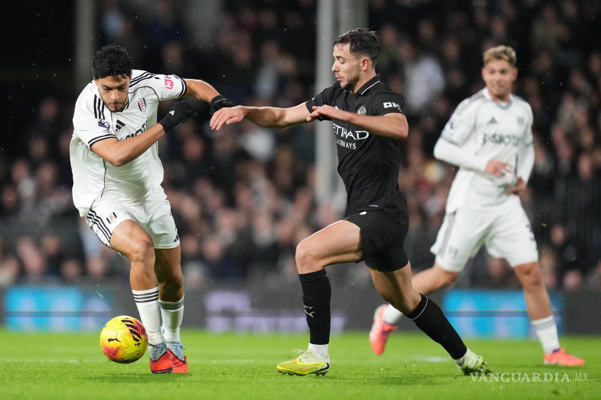 Raúl Jiménez aparece en el cierre pero Fulham cae 4-5 ante el Manchester City