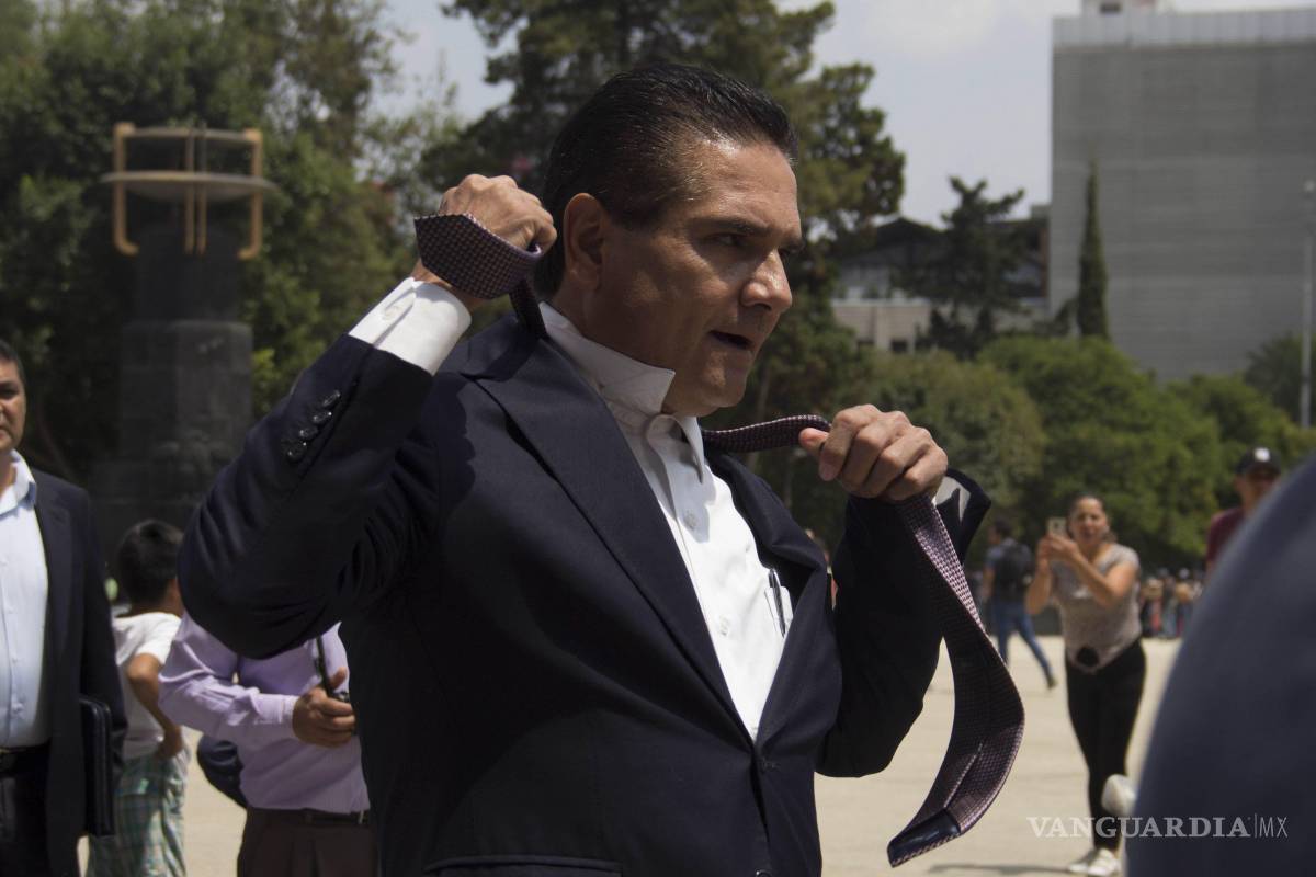 Silvano Aureoles obtiene nueva suspensión provisional contra órdenes de aprehensión