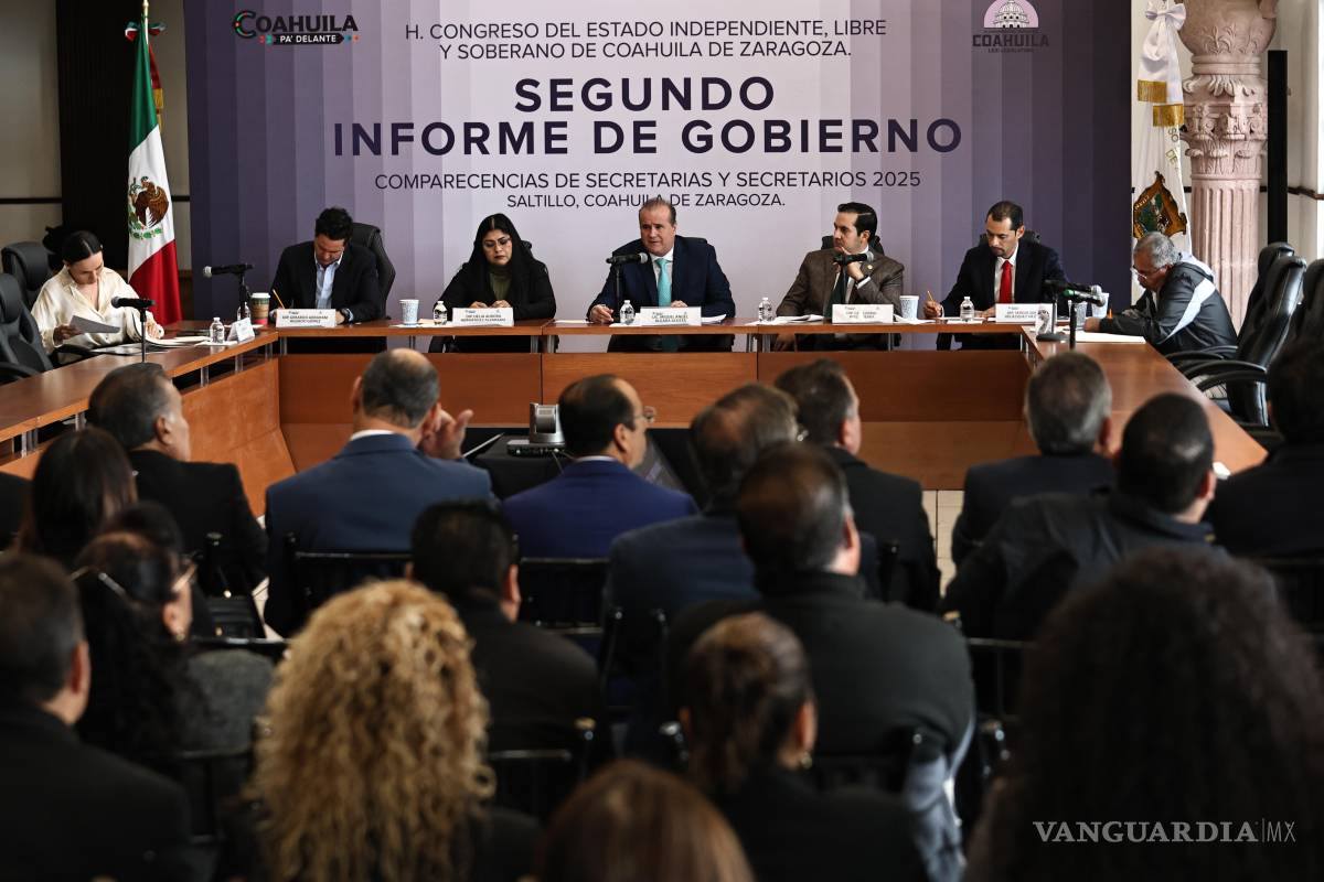 $!El secretario de infraestructura, Miguel Ángel Algara compareció este martes ante el Congreso local.