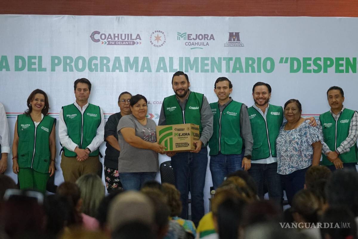 $!El programa estatal busca reforzar la economía familiar con 17 productos básicos en cada paquete.