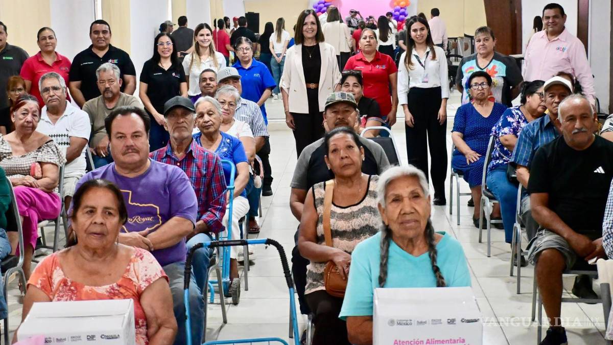 Entregan apoyos alimentarios a 200 abuelitos de Frontera