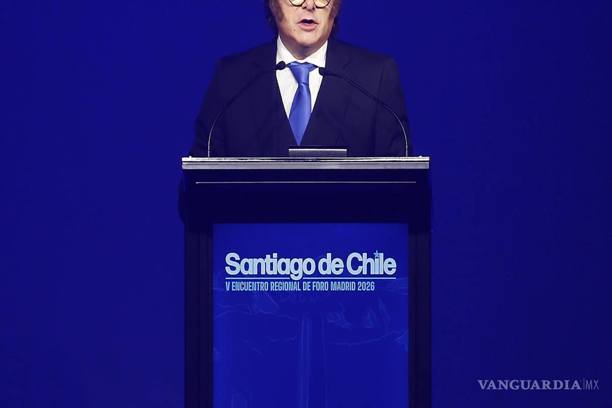 $!El presidente de Argentina, Javier Milei, habla durante el V Encuentro Regional del Foro Madrid en Santiago, Chile.