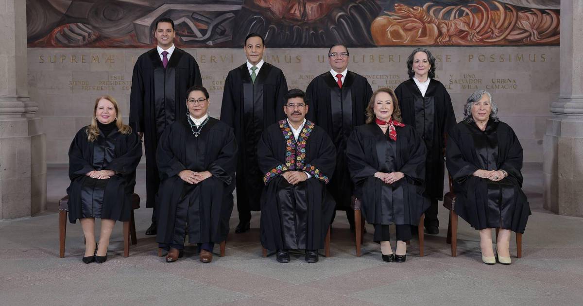 Así arrancó la nueva era de la SCJN: ceremonia de purificación, bastones de mando y foto oficial