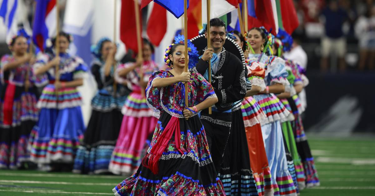 Redadas migratorias opacan la celebración del Mes de la Herencia Hispana en EU