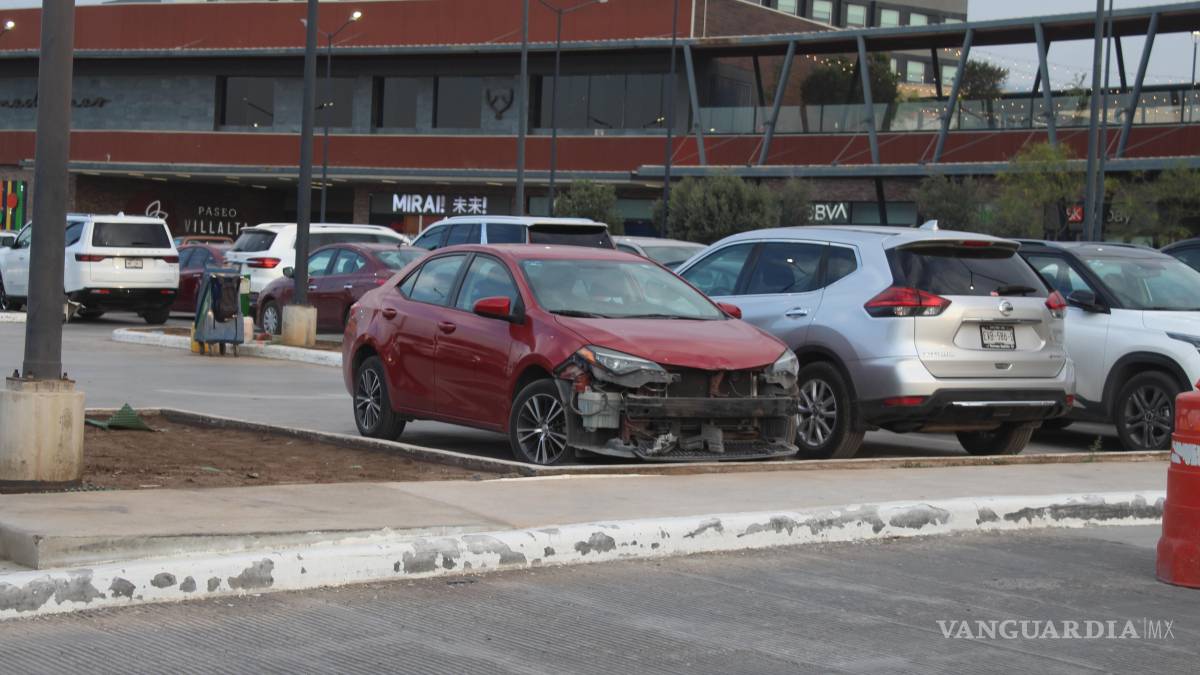Conductora provoca percance vial en Saltillo
