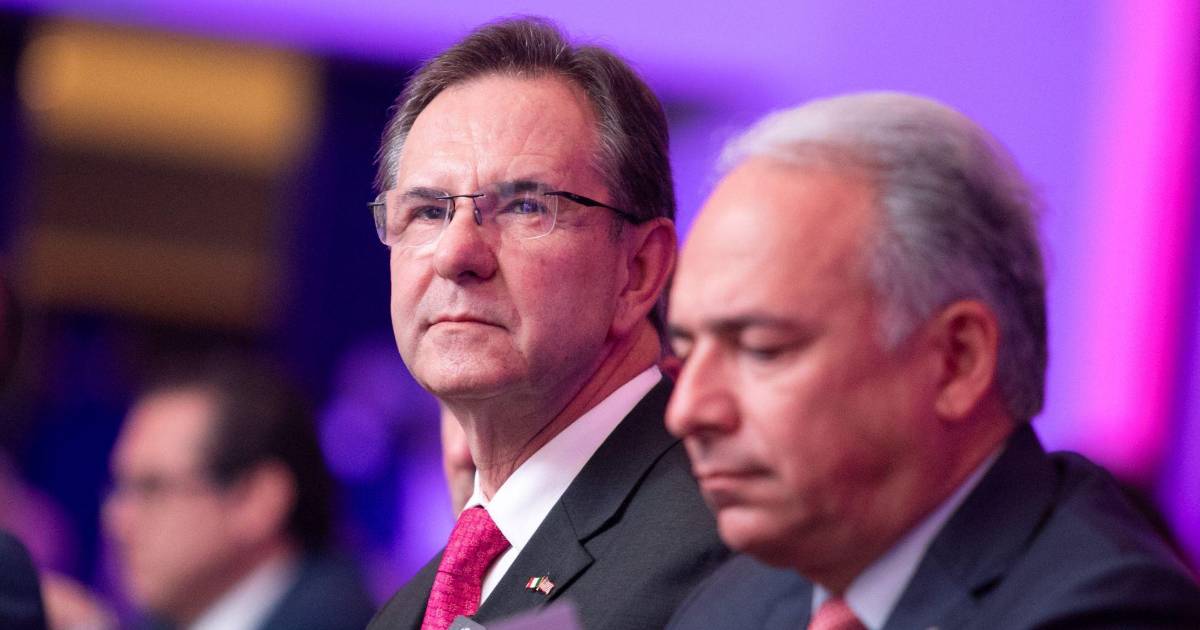 Embajador discute con congresistas de Estados Unidos preservación de rutas aéreas