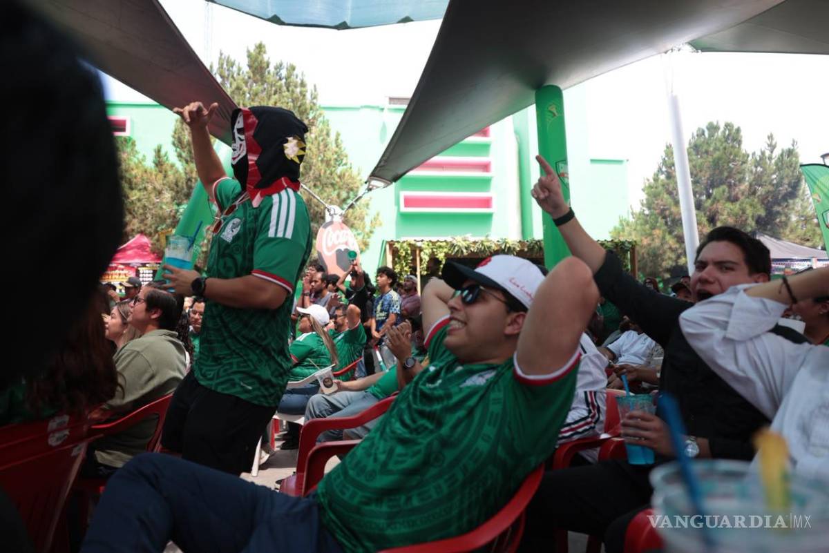 $!La emoción mundialista se apoderó de los asistentes.