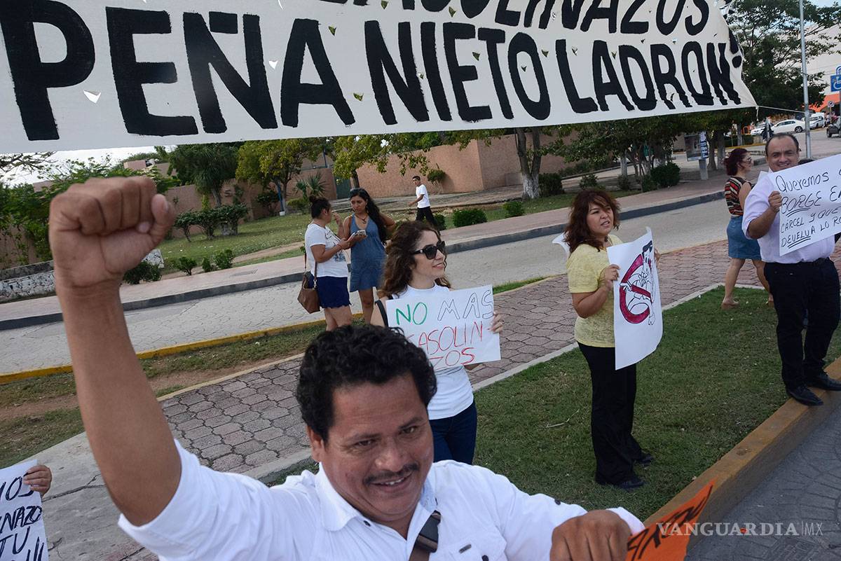 $!Bloqueos y marchas en 28 estados contra el 'gasolinazo'