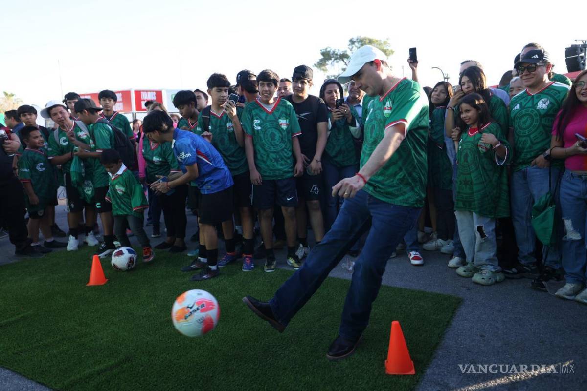 $!El programa busca llevar el ambiente del fútbol a colonias, barrios y ejidos, destacó Manolo Jiménez.