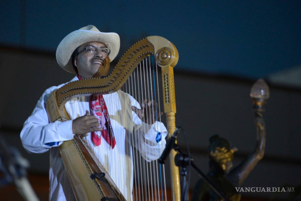 $!Ballet de Amalia Hernández cautiva a Saltillo