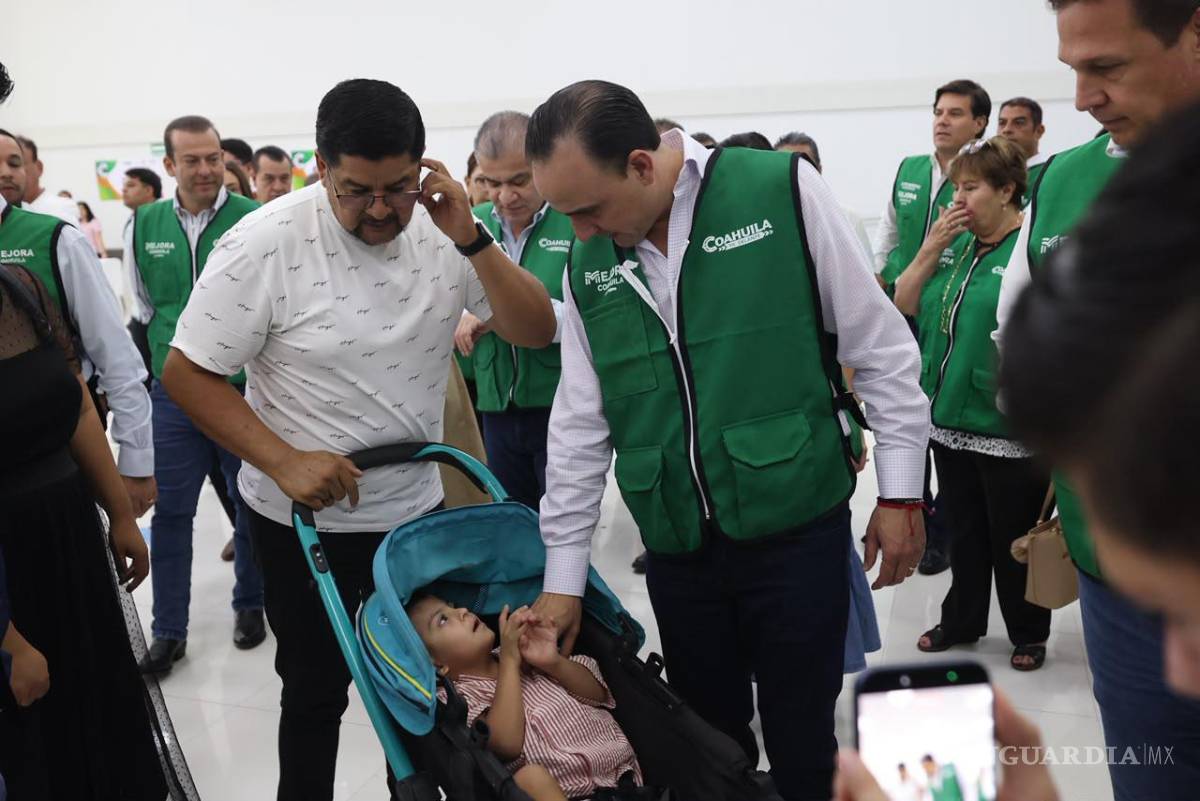 $!Más de 400 personas recibieron un apoyo de 10 mil pesos como parte de una estrategia estatal que llegará a los 38 municipios de Coahuila.