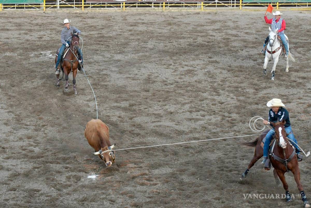 $!Omar Guerrero y Rolo del Campo se llevaron la categoría de Lazo por parejas.