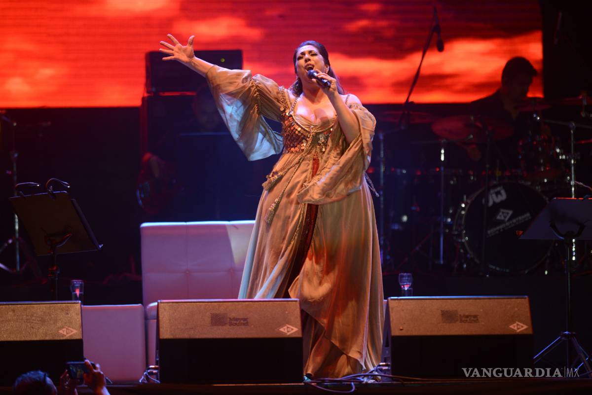 $!Susana Zabaleta y Regina Orozco encantan a Saltillo