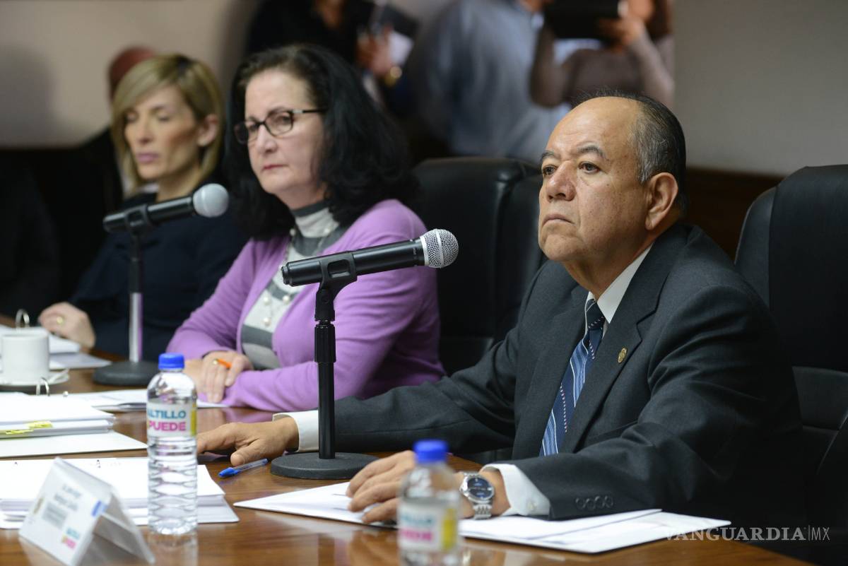 $!Persisten protestas por alza al transporte