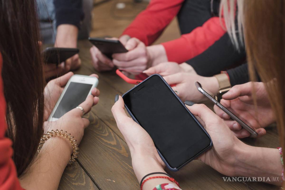 $!¡Te sorprenderá! ¿Cuánto desembolsa un mexicano promedio por su nuevo celular?