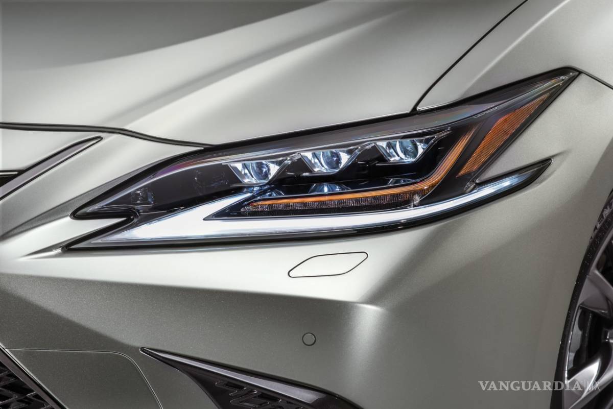 $!El nuevo Lexus ES se presentó en Pekín
