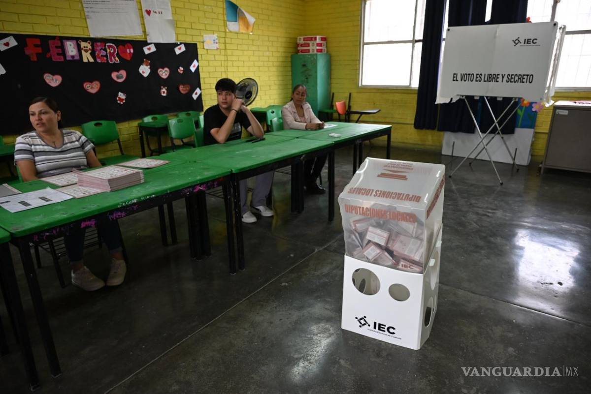 $!Los distritos que presentaron algunas demoras, junto con el 2 de Piedras Negras, fueron el 3 de Sabinas, el 6 de Frontera y el 7 de Matamoros.