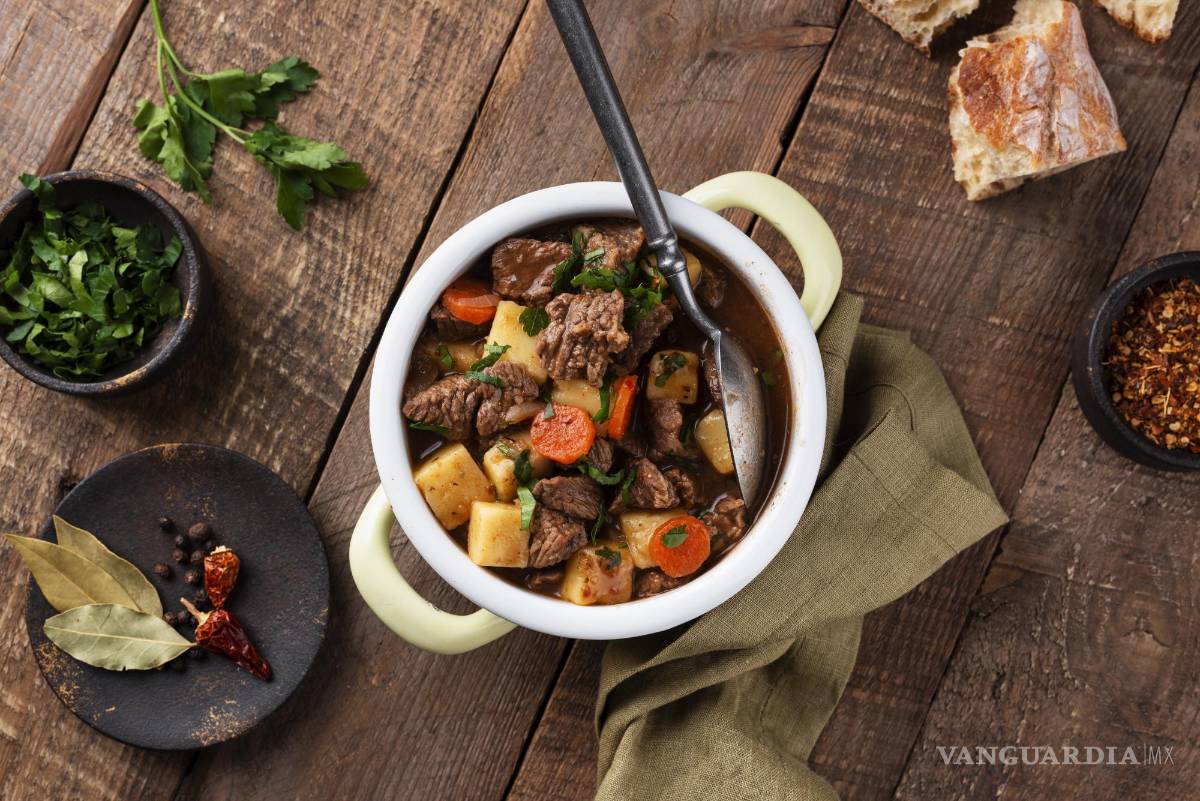 $!Imagen ilustrativa de un caldo de res.