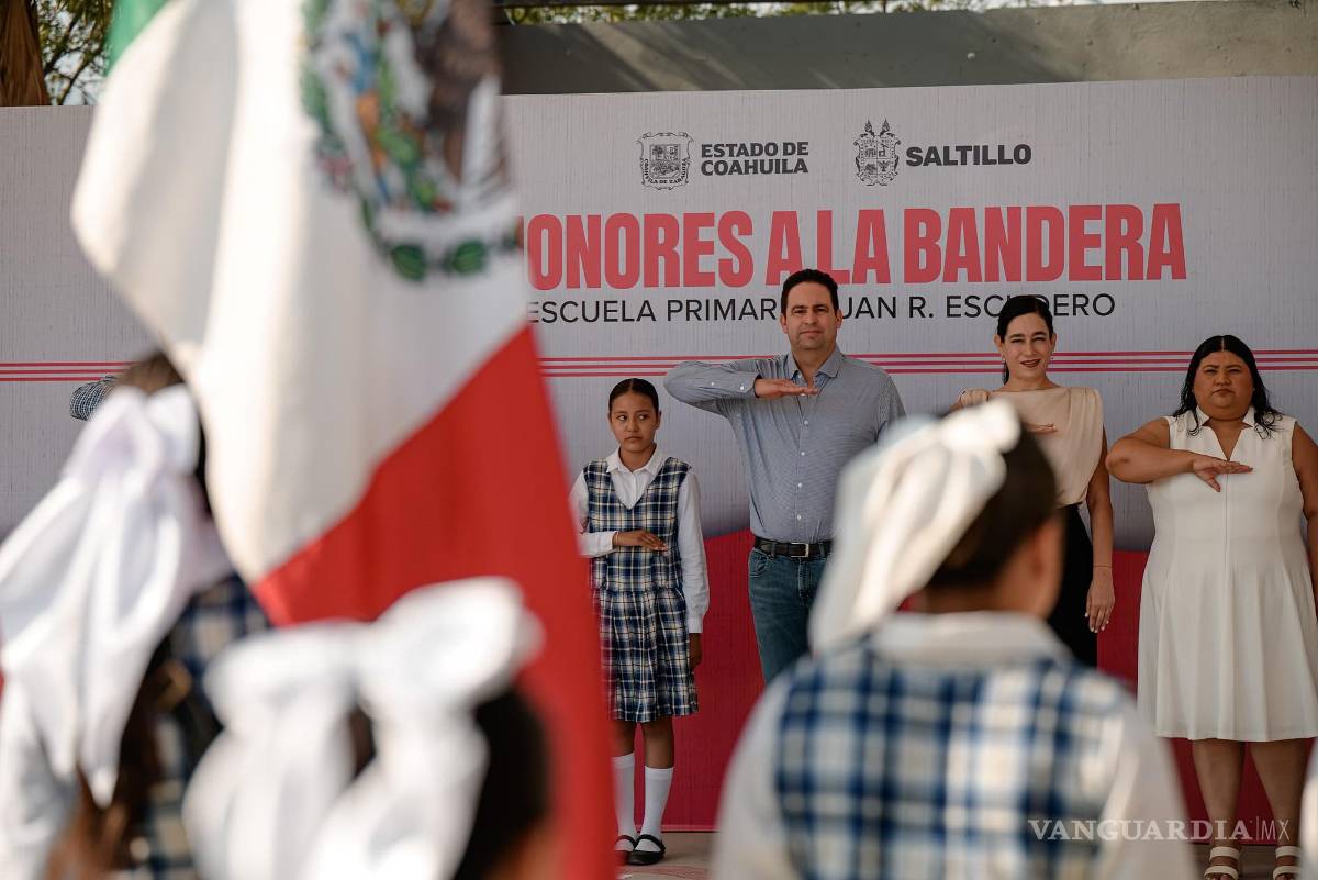 $!Estudiantes de la primaria Juan R. Escudero participan en acto cívico encabezado por el alcalde