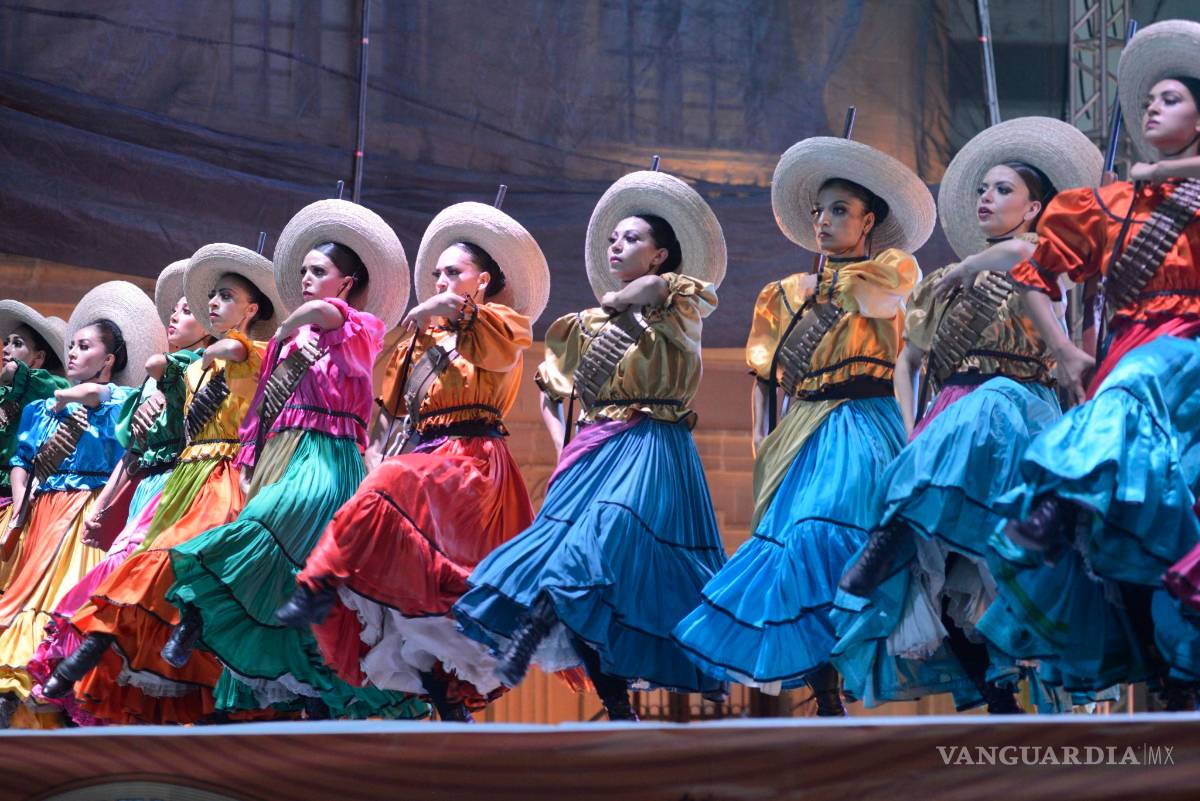 $!Ballet de Amalia Hernández cautiva a Saltillo