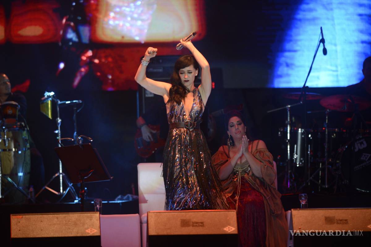 $!Susana Zabaleta y Regina Orozco encantan a Saltillo