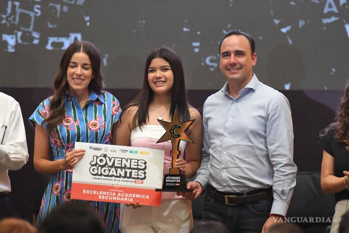 $!El gobernador refrendó su respaldo a las nuevas generaciones que buscan transformar Coahuila.