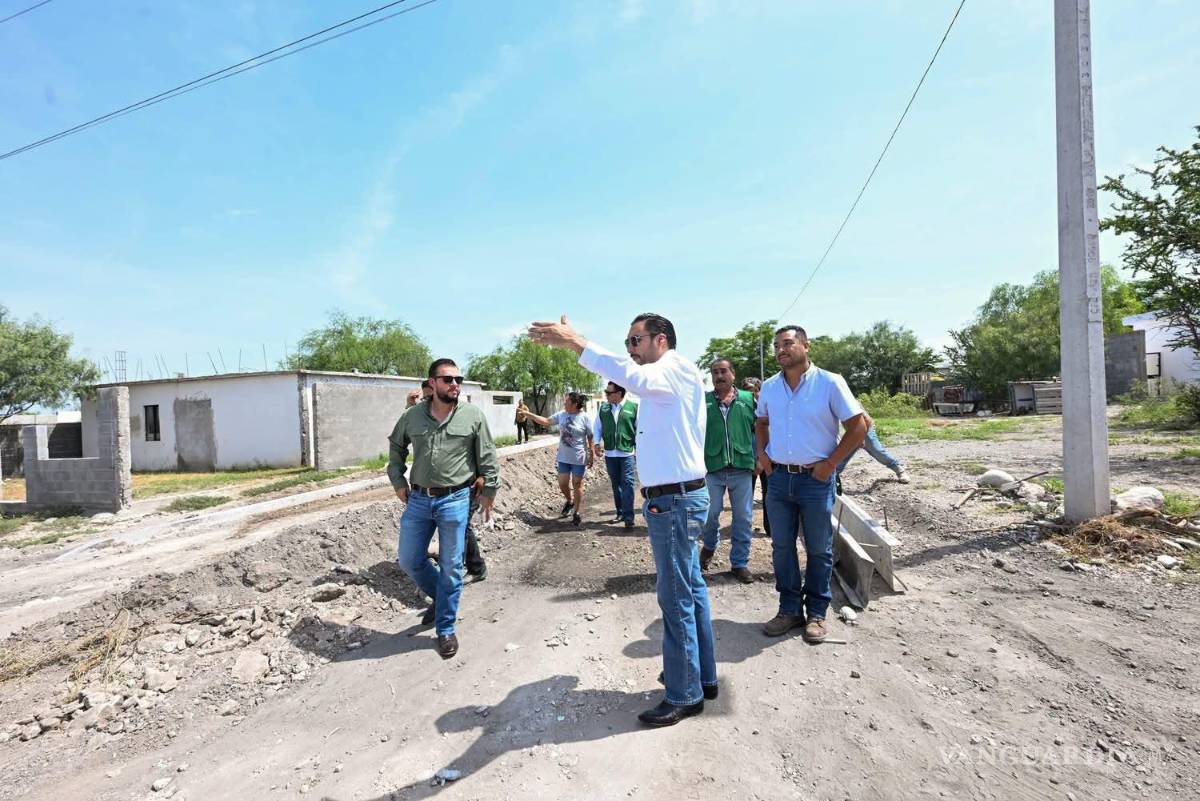 $!Los trabajos avanzan en diversos puntos del municipio como parte de un amplio frente de construcción.