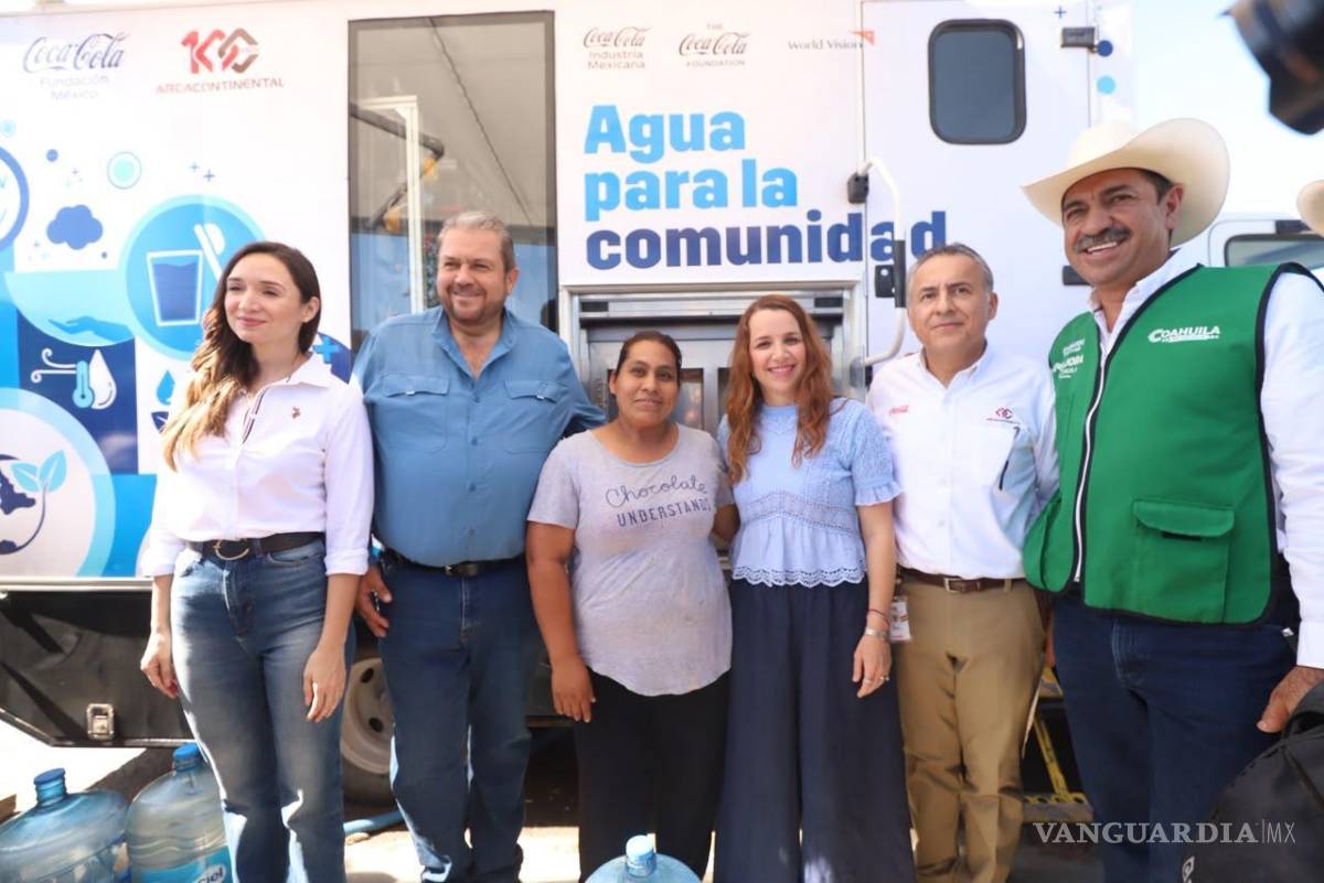 $!Autoridades municipales y representantes de Arca Continental pusieron en marcha el programa “Agua para la comunidad”.