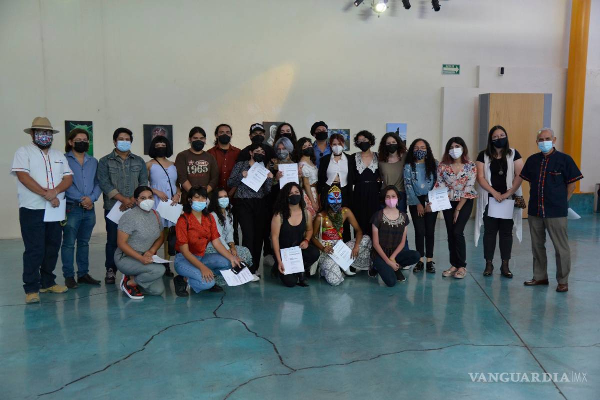 $!Exponen sus avances en el óleo alumnos de la EAP