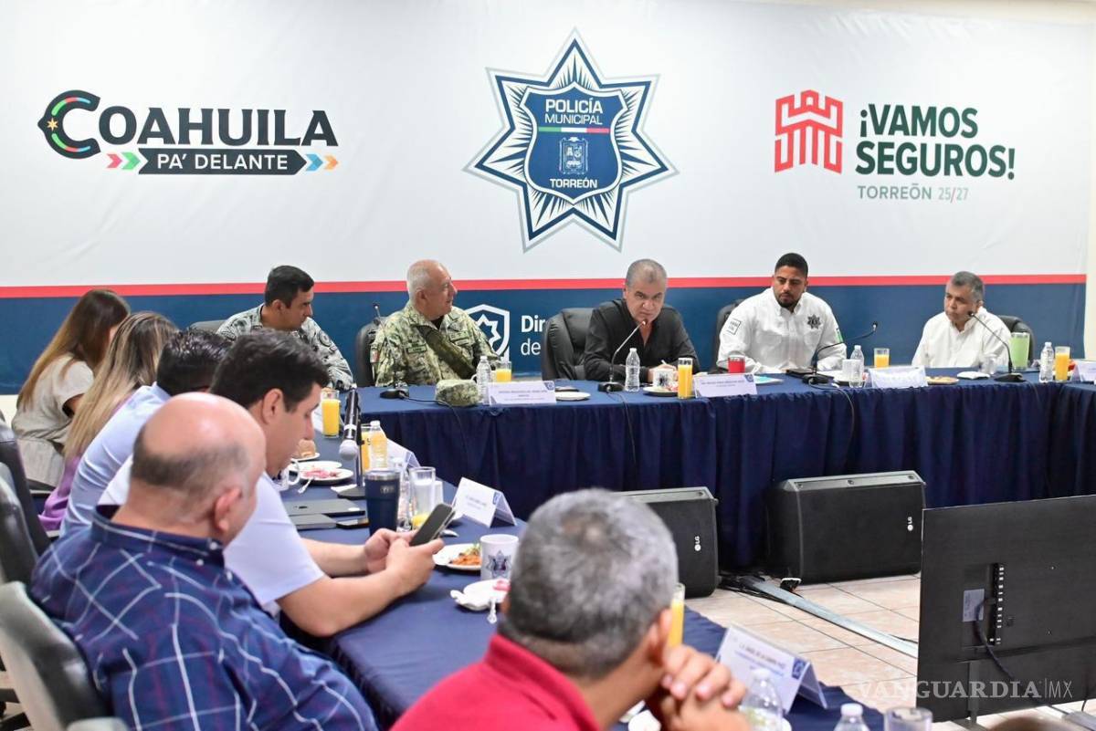$!Autoridades municipales revisaron los operativos de seguridad y vialidad que se implementarán ante los próximos eventos masivos en Torreón.