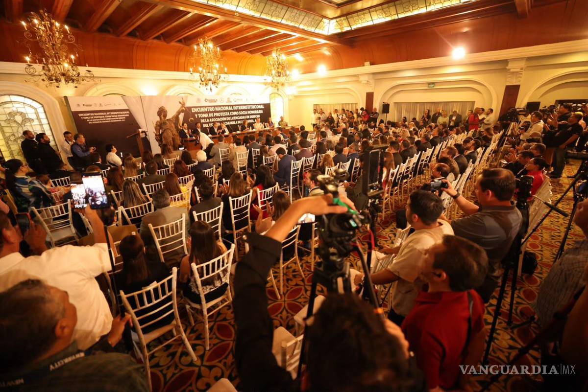 $!Al evento acudieron autoridades estatales, municipales, así como profesionales del Derecho.
