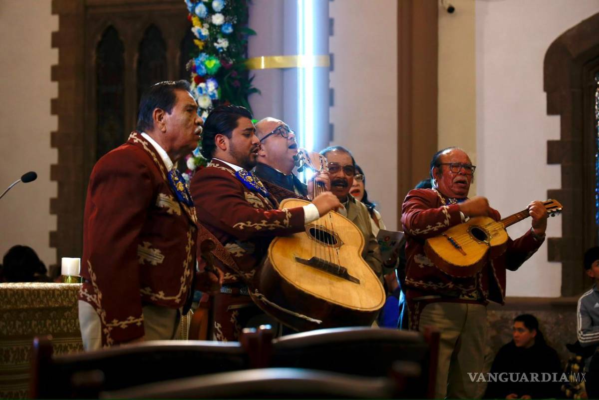 $!El mariachi entonó las tradicionales “Mañanitas” en honor a la Virgen de Guadalupe tras la ceremonia principal.