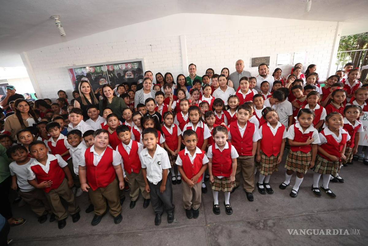 $!El arranque del programa de apoyos escolares tuvo sede en Escobedo, Coahuila.